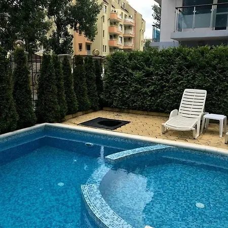 Магнолия Резиденс 3 Apartment Sunny Beach