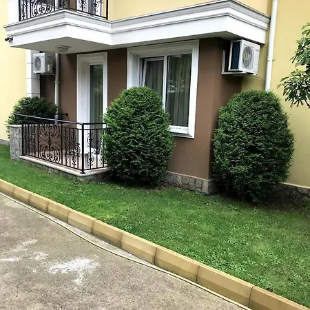 Магнолия Резиденс 3 Apartment *